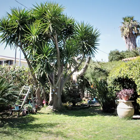 Oasi Del Gabbiano Bed and Breakfast 4*